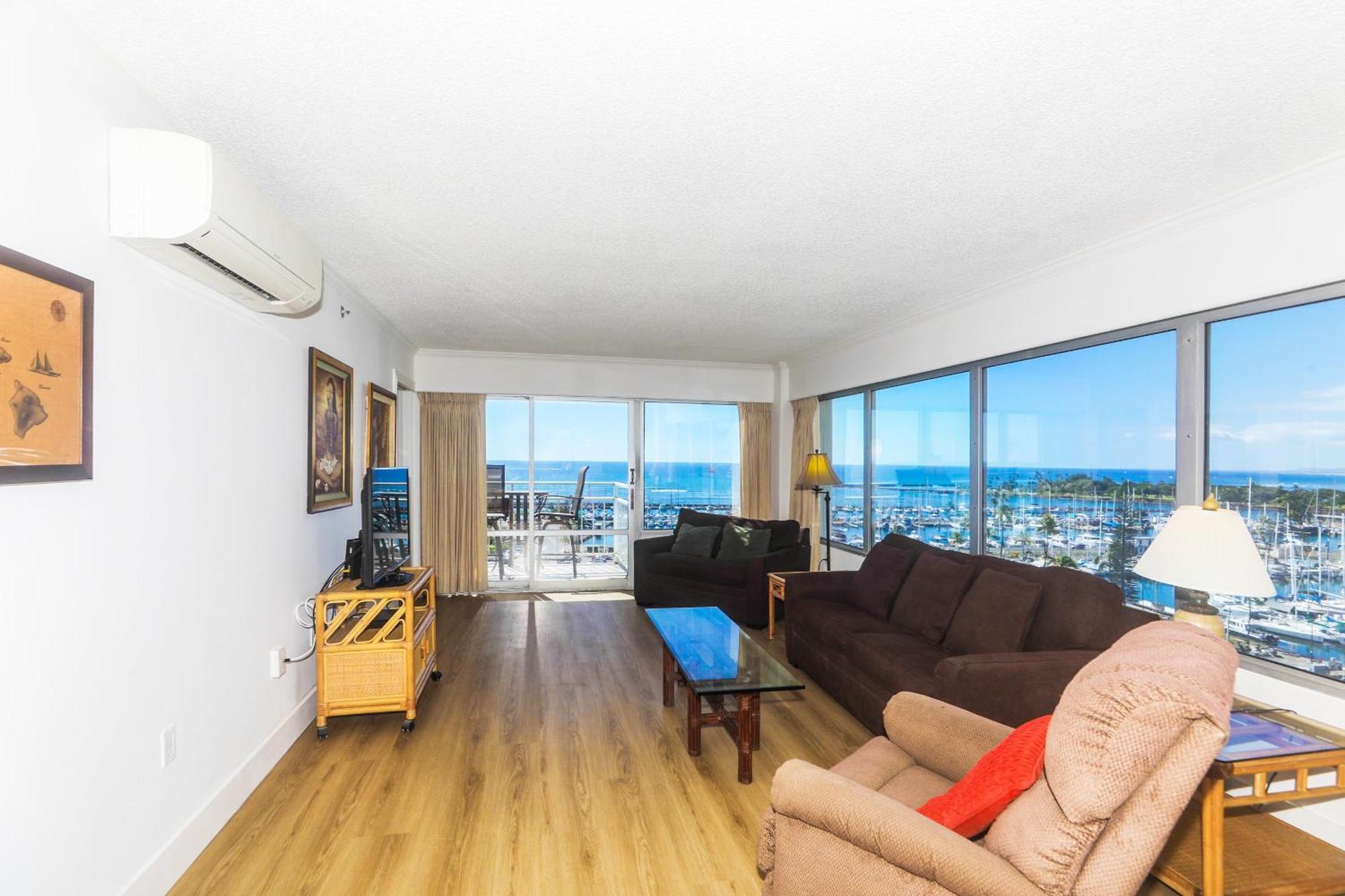 Ilikai Tower 943 Yacht Harbor View 2br Apartment Honolulu
